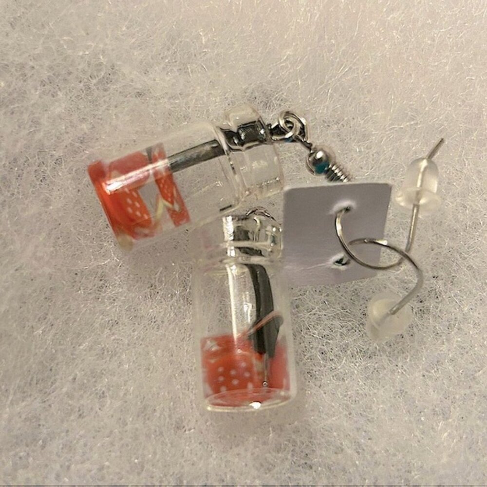 Gorgeous NWT Hypoallergenic Stainless Sterling Strawberry Jam Earrings - Elegant